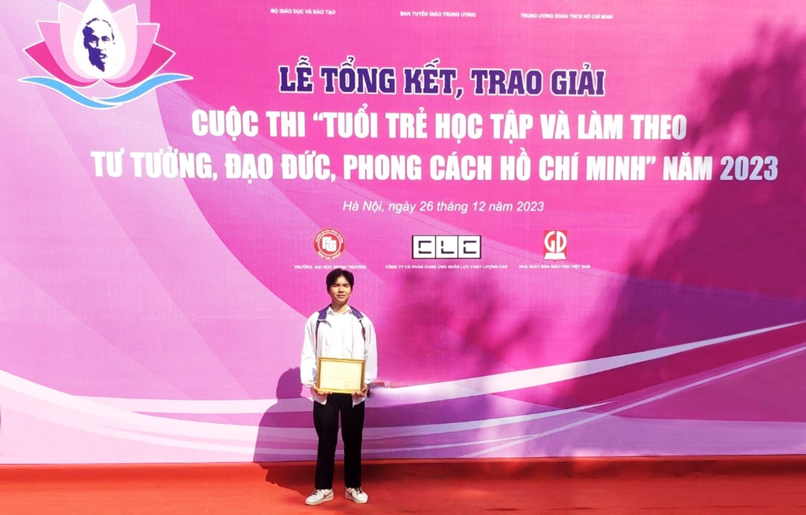 Học sinh trường THPT Kon Tum giành giải Tư cuộc thi ‘Tuổi trẻ học tập và làm theo tư tưởng, đạo đức, phong cách Hồ Chí Minh” năm 2023